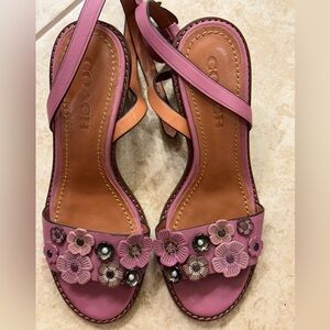 New Coach Women's Pink Tea Rose Floral Heels
